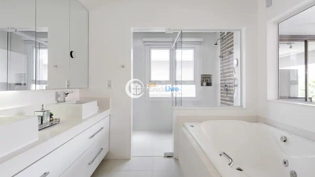 House for vacation rental in Florianópolis (Rio Tavares)