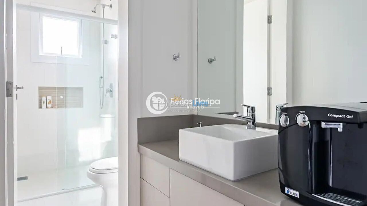 House for vacation rental in Florianópolis (Rio Tavares)