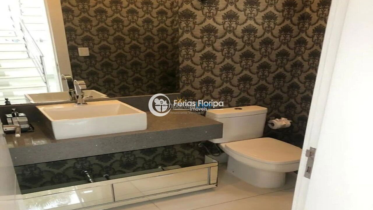 House for vacation rental in Florianópolis (Rio Tavares)