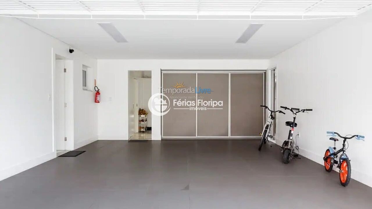 House for vacation rental in Florianópolis (Rio Tavares)