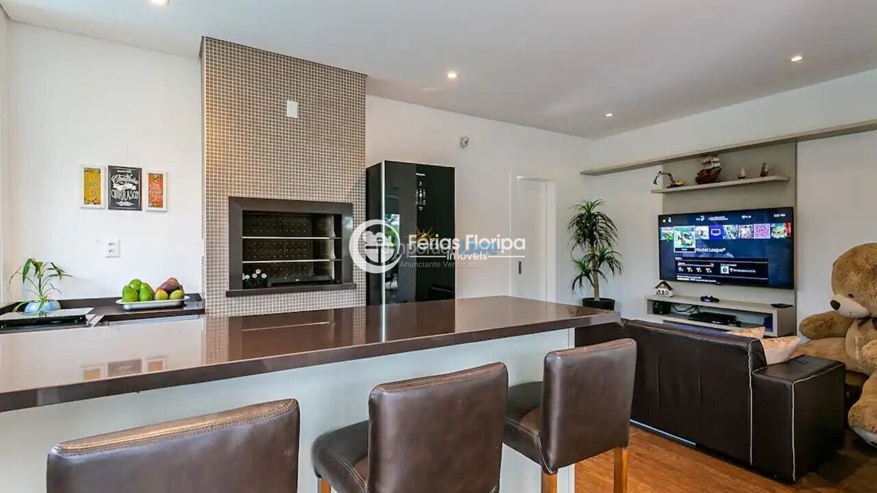 House for vacation rental in Florianópolis (Rio Tavares)