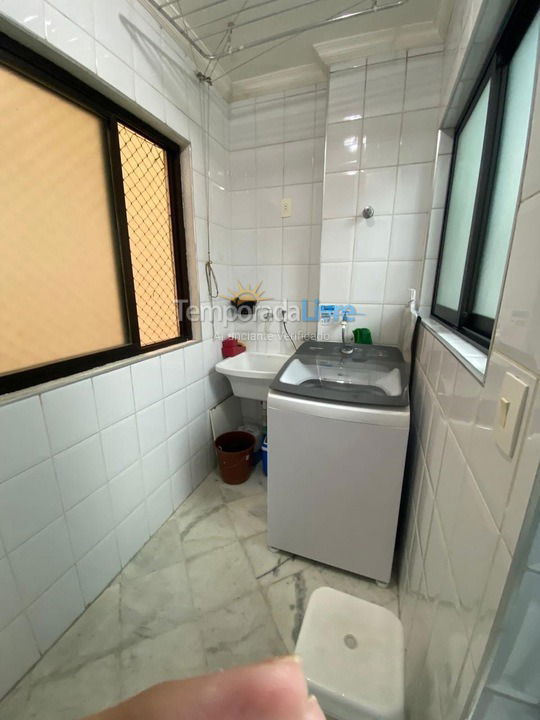 Apartamento para aluguel de temporada em Guarujá (Pitangueiras)