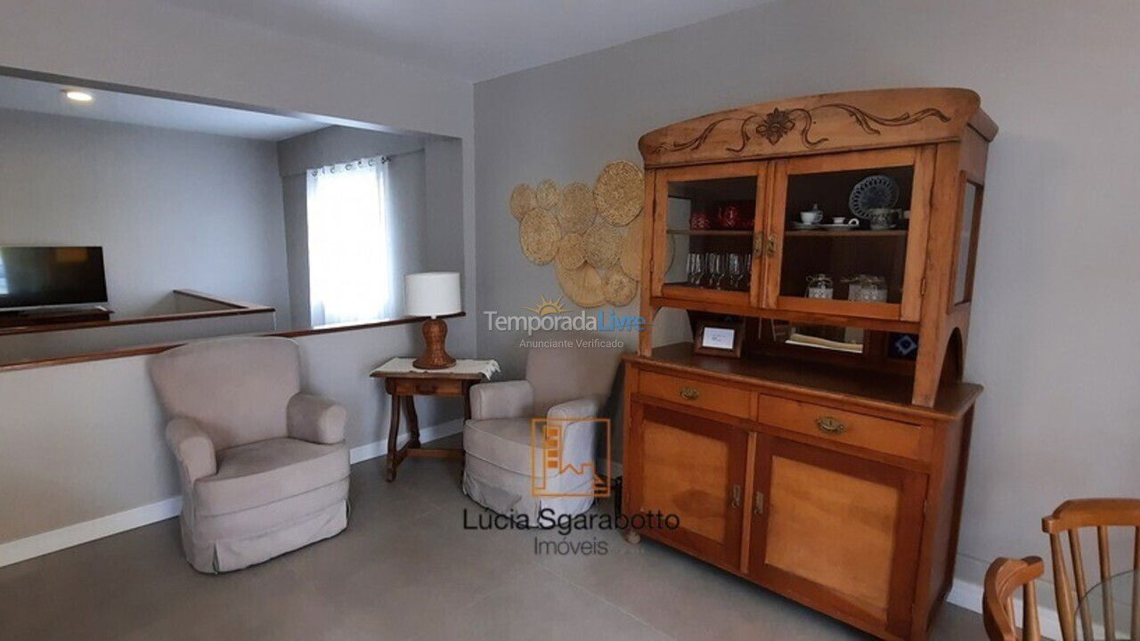 Apartment for vacation rental in Balneário Camboriú (Centro)