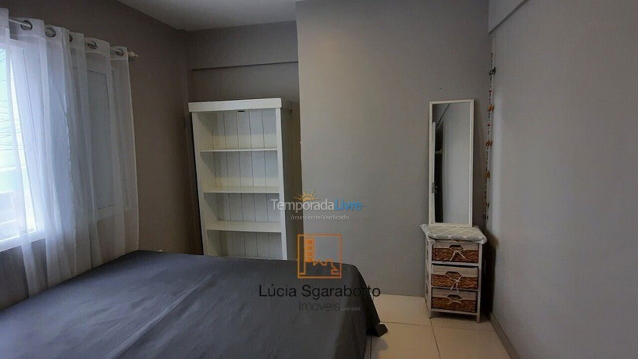 Apartamento para aluguel de temporada em Balneário Camboriú (Centro)