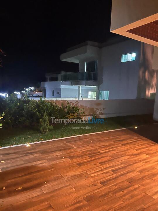 Casa para aluguel de temporada em Camaçari (Praia de Guarajuba)