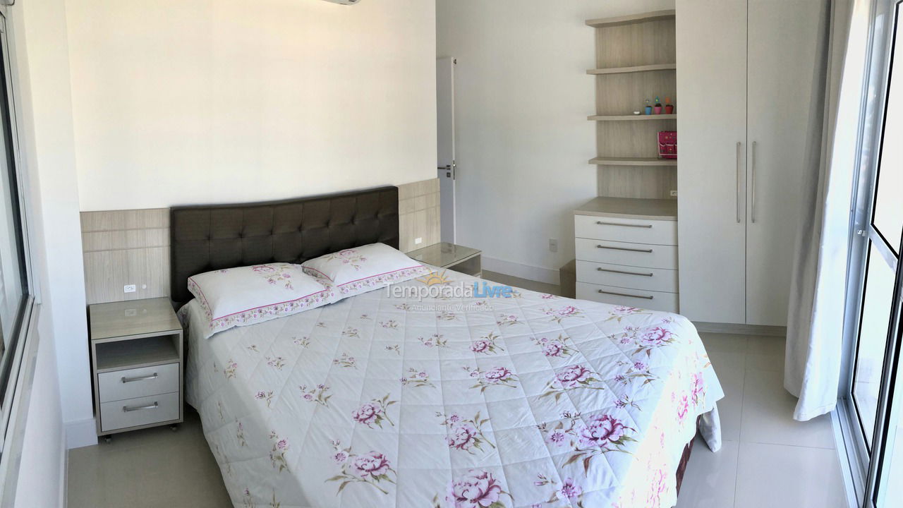 Apartment for vacation rental in Governador Celso Ramos (Praia de Palmas)