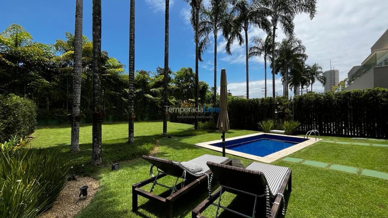 House for vacation rental in São Sebastião (Praia da Baleia)