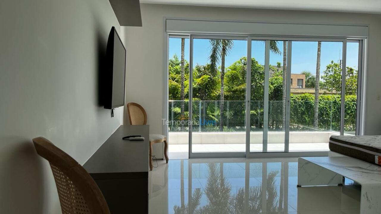 House for vacation rental in São Sebastião (Praia da Baleia)