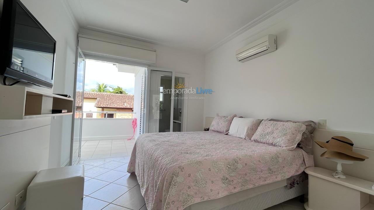 House for vacation rental in São Sebastião (Praia da Baleia)