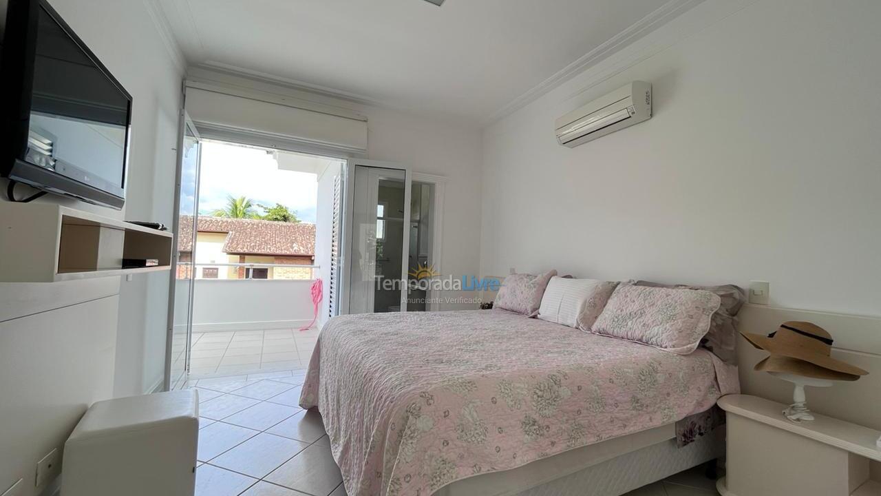 House for vacation rental in São Sebastião (Praia da Baleia)