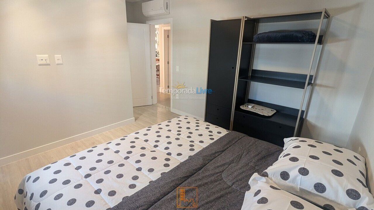 Apartment for vacation rental in Balneário Camboriú (Centro)