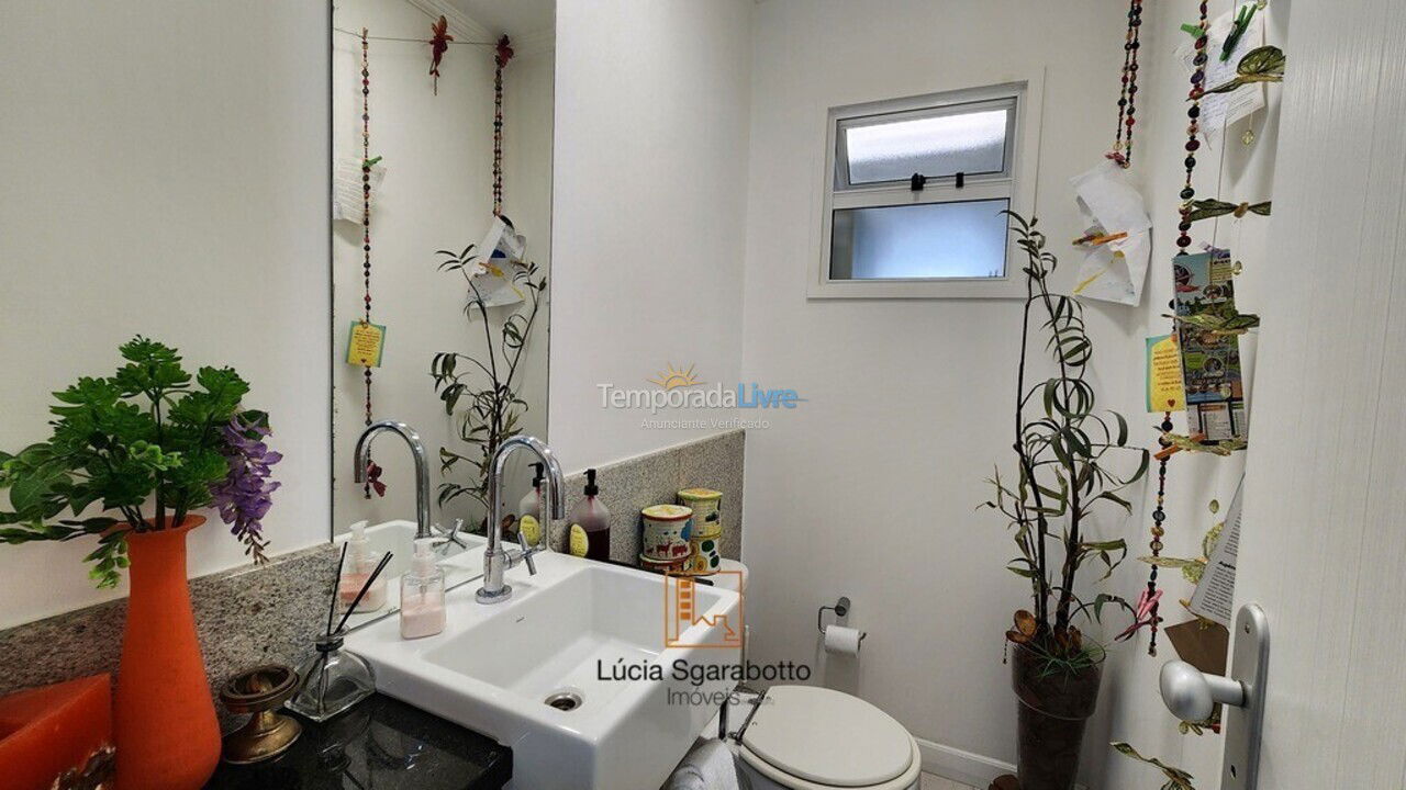 Apartment for vacation rental in Balneário Camboriú (Centro)