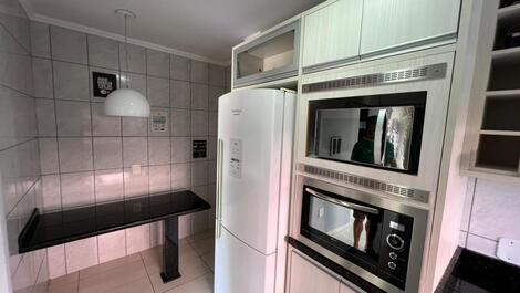 Great apartment with 2 bedrooms with AC, WI-FI, 50m from the sea, garage