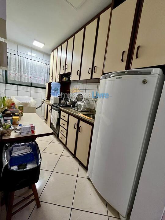 Apartamento para alquiler de vacaciones em Itapema (Meia Praia)