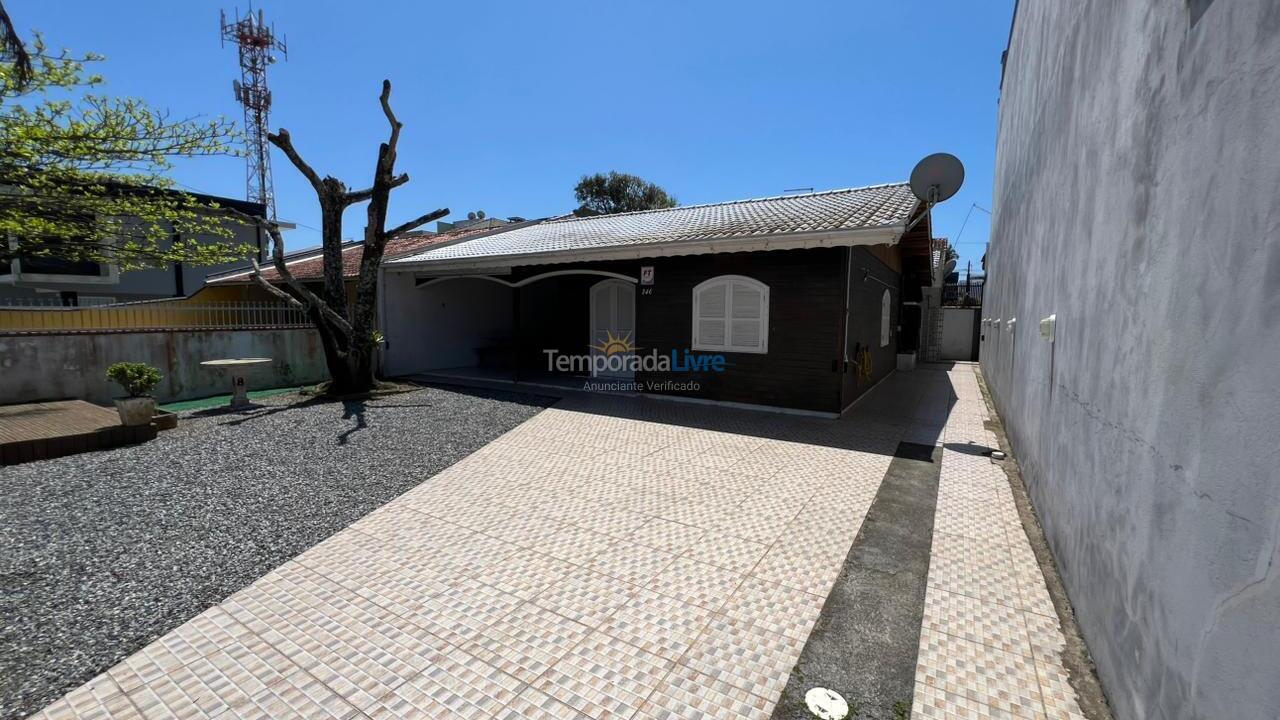 House for vacation rental in São Francisco do Sul (Prainha)