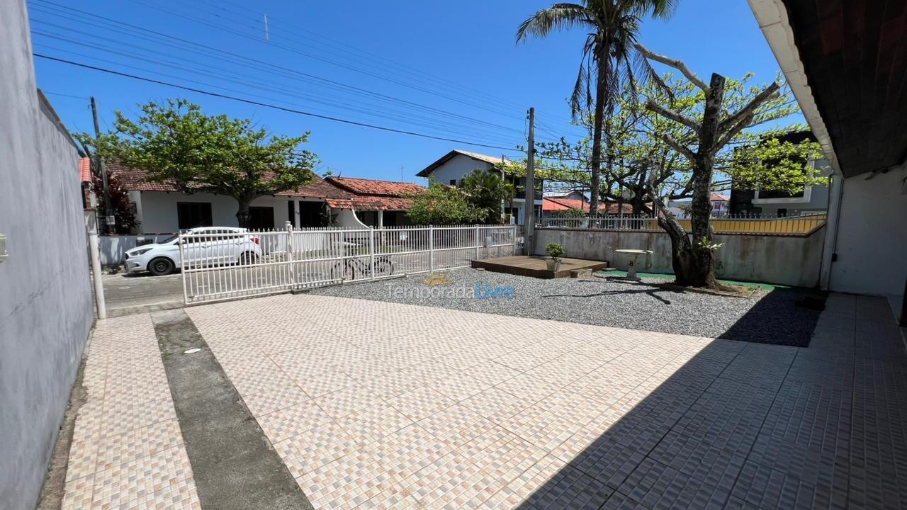 House for vacation rental in São Francisco do Sul (Prainha)