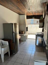 Excellent house, 3 bedrooms with AC, WI-FI, barbecue, 3 garages