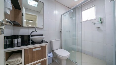 307M - Excelente apartamento 3 quartos, 08 pessoas na avenida...