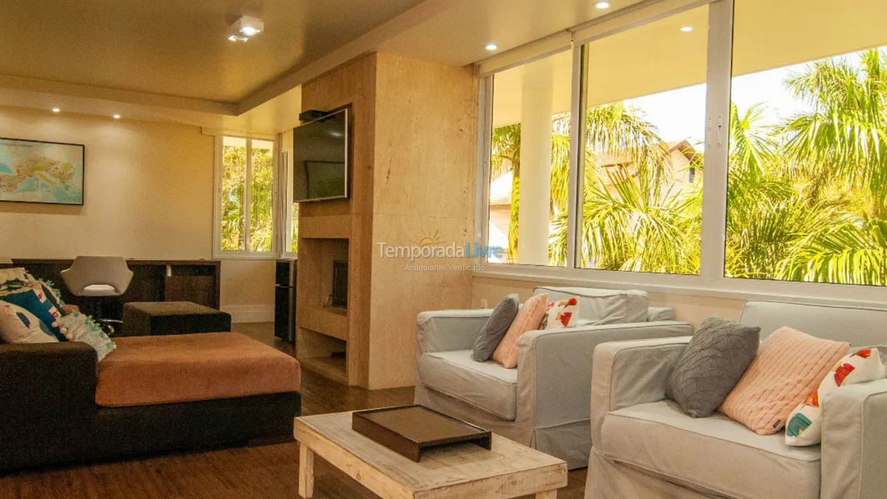 House for vacation rental in Florianópolis (Jurere Tradicional)