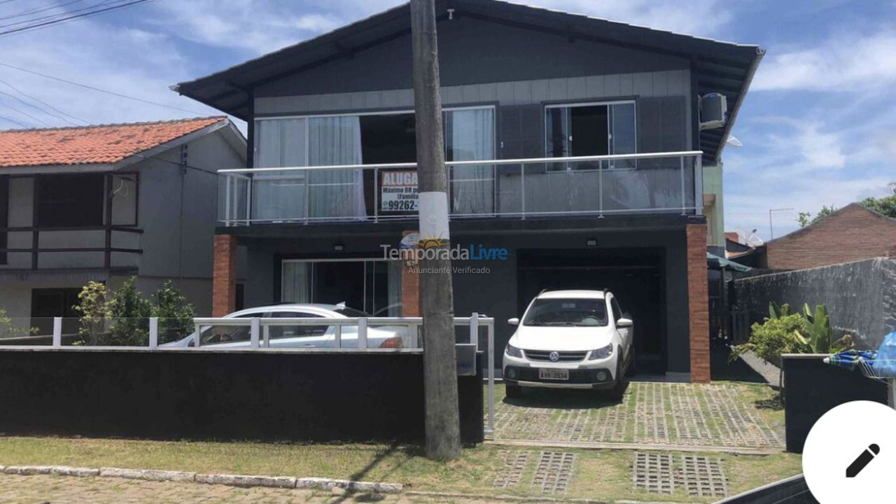 House for vacation rental in São Francisco do Sul (Prainha)