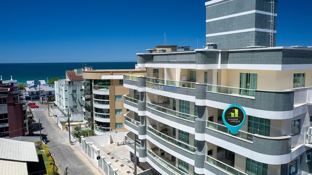 Apartment for vacation rental in Bombinhas (Praia de Bombas)