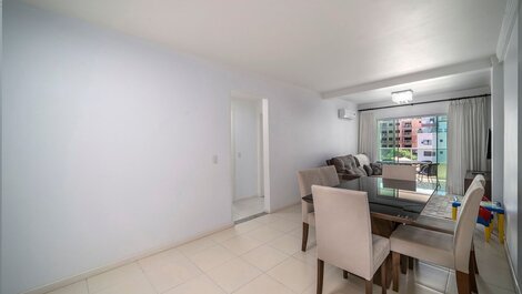 Apt 3 bedrooms great location 80 mts from the Sea in Bombinhas SC