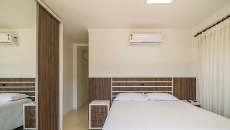 Apt 3 bedrooms great location 80 mts from the Sea in Bombinhas SC