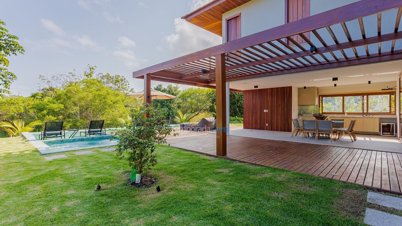 Casa para aluguel de temporada em Mata de São João (Praia do Forte)