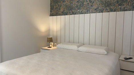 LINDO APARTAMENTO ALTO PADRÃO EM BALNEÁRIO PEREQUÊ