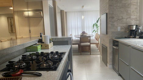 BEAUTIFUL HIGH STANDARD APARTMENT IN BALNEÁRIO PEREQUÊ