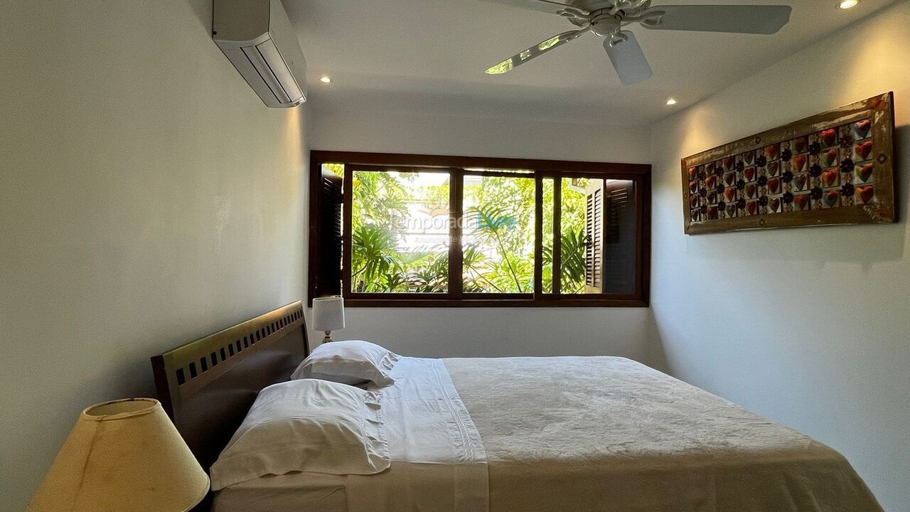 House for vacation rental in São Sebastião (Praia da Baleia)