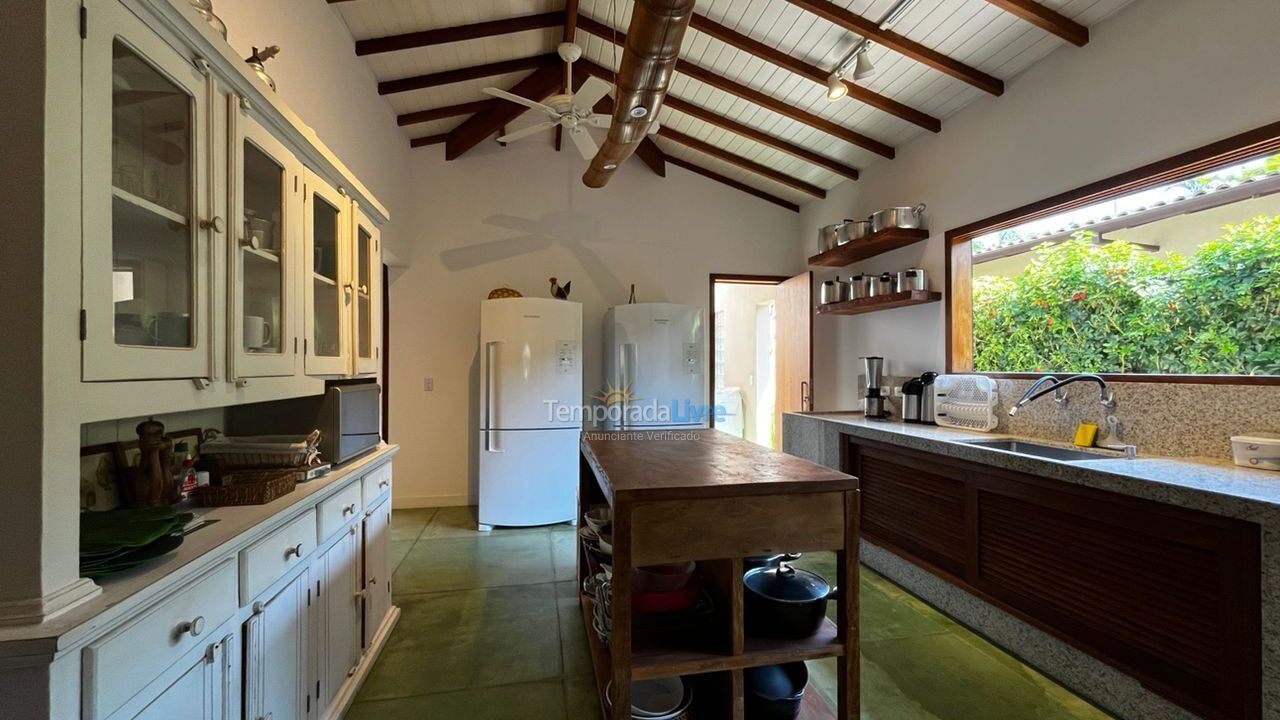 House for vacation rental in São Sebastião (Praia da Baleia)