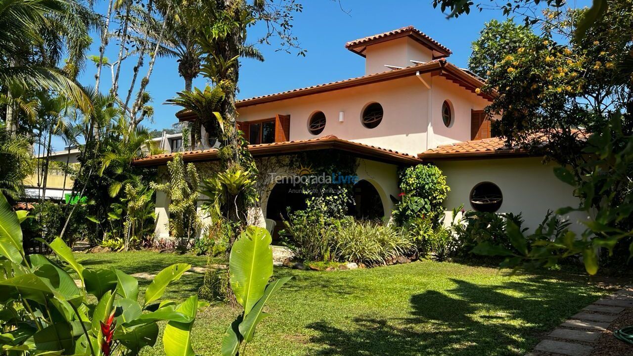 Casa para alquiler de vacaciones em São Sebastião (Praia da Baleia)