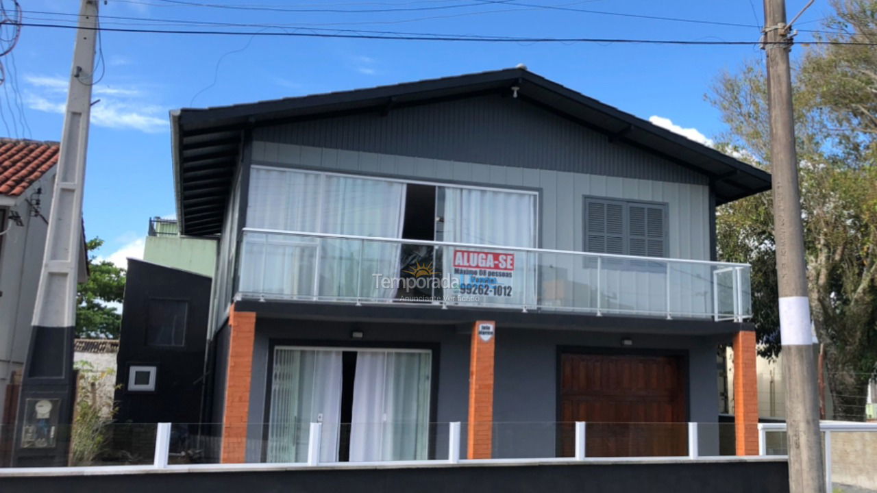 Casa para alquiler de vacaciones em São Francisco do Sul (Prainha)