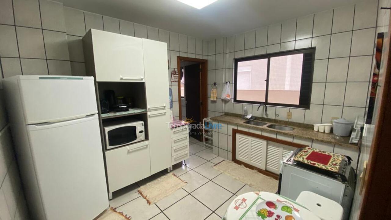 Apartamento para aluguel de temporada em Itapema (Centro)