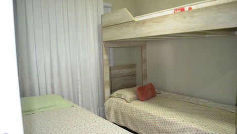 Dormitorio 2 com ar cond.