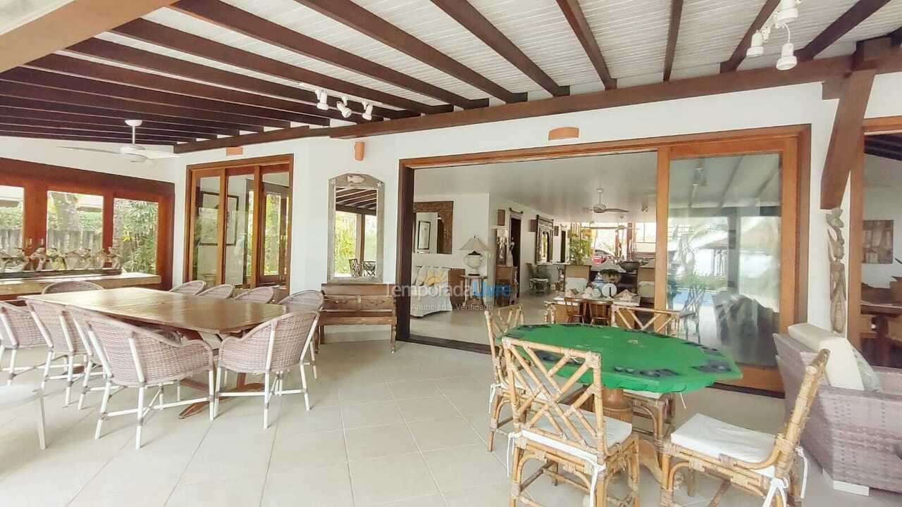 Casa para alquiler de vacaciones em São Sebastião (Praia da Baleia)