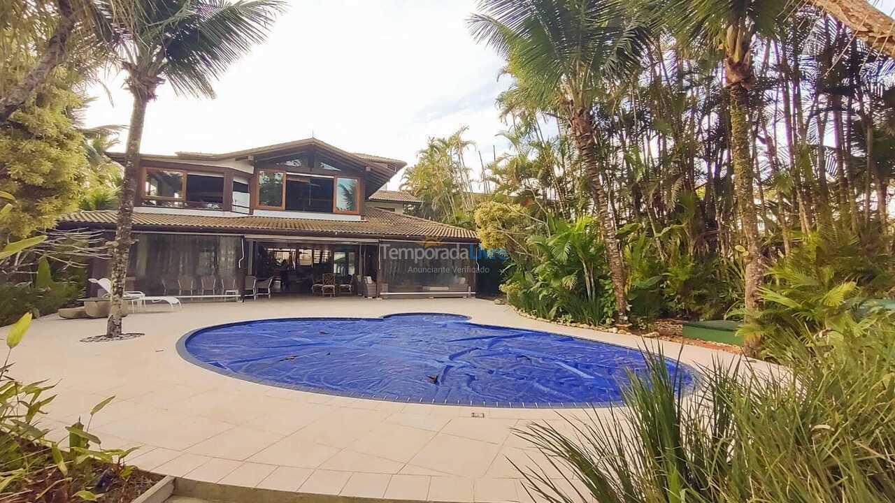 Casa para alquiler de vacaciones em São Sebastião (Praia da Baleia)