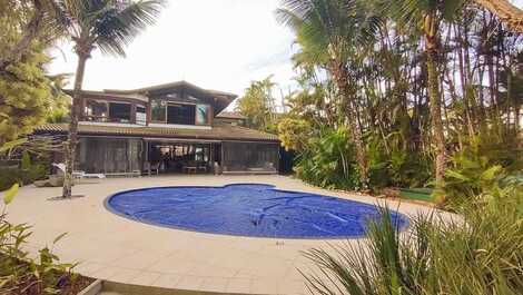 Couse within condominium for rent on the beach