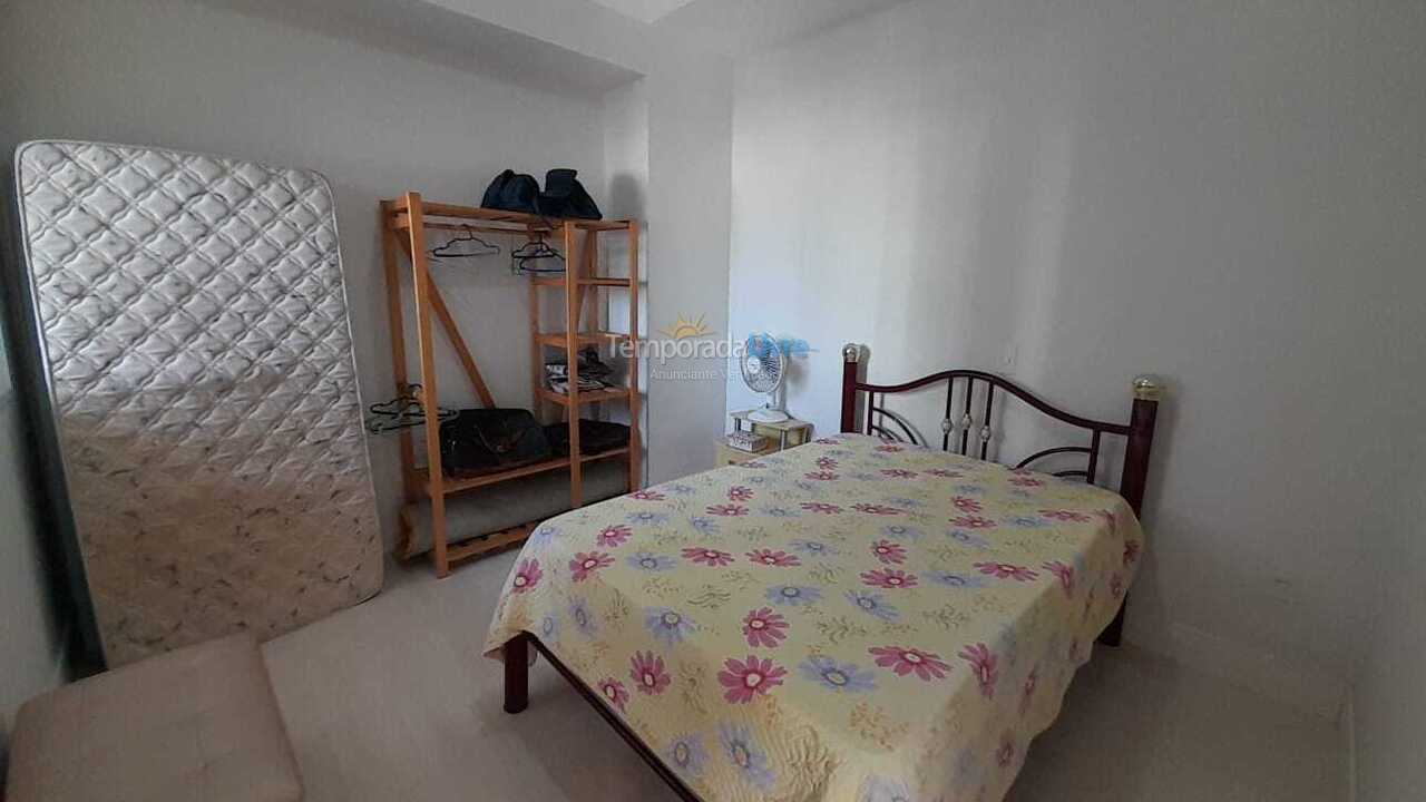 Apartamento para aluguel de temporada em Itapema (Meia Praia)