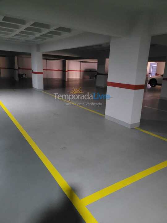 Apartamento para aluguel de temporada em Itapema (Meia Praia)