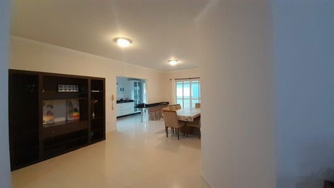 BEAUTIFUL APARTMENT WITH WIDE VIEW - MEIA PRAIA