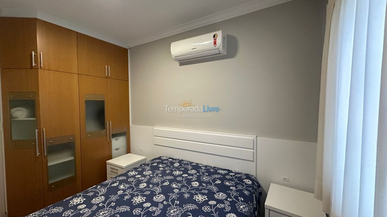 Apartamento para aluguel de temporada em Itapema (Meia Praia)