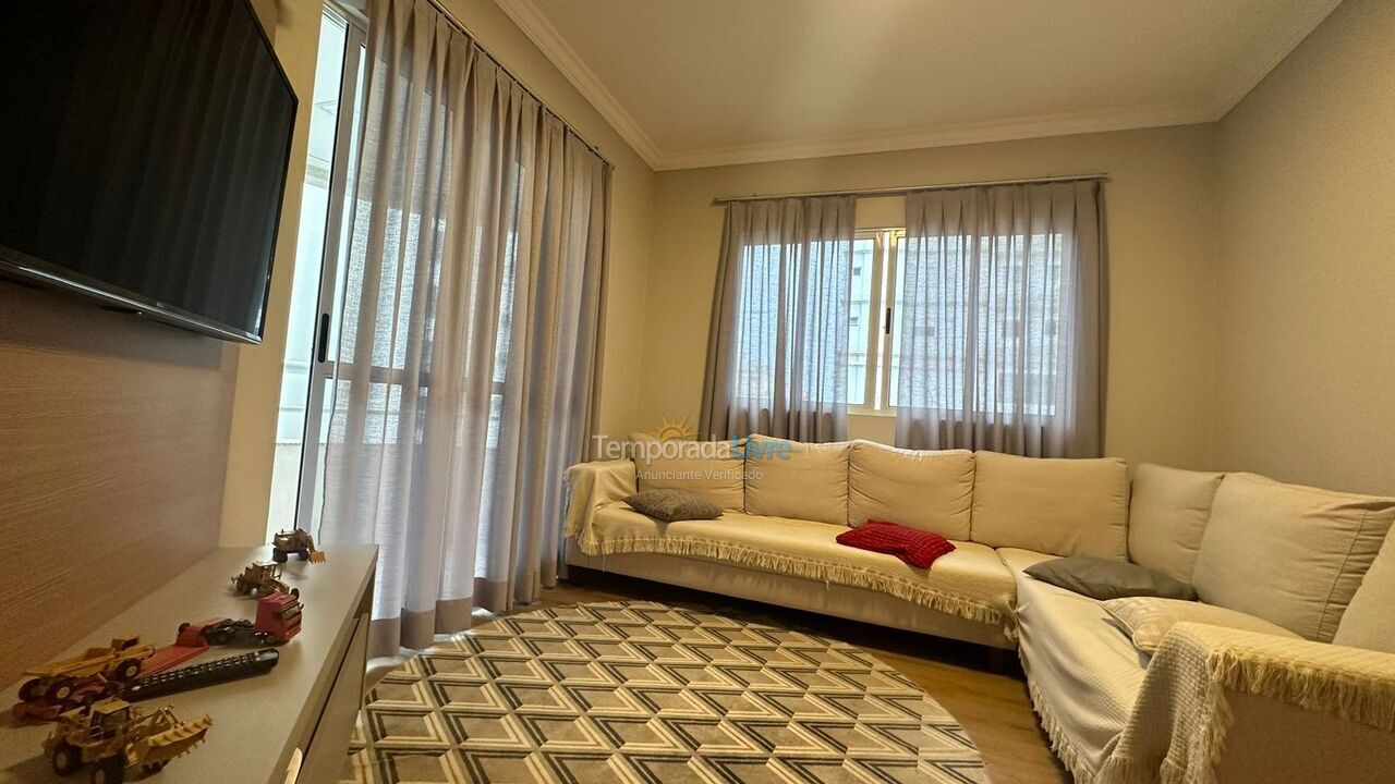 Apartamento para aluguel de temporada em Itapema (Meia Praia)