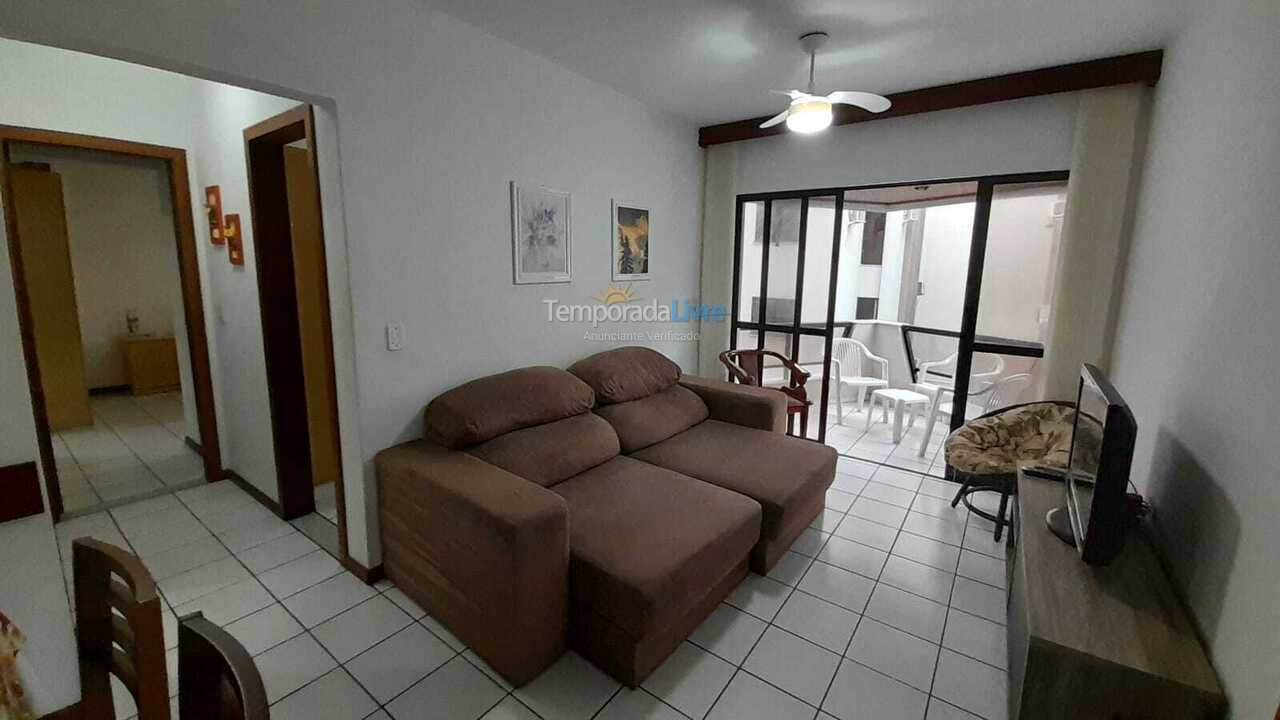 Apartamento para aluguel de temporada em Itapema (Meia Praia)