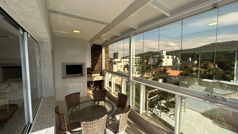 Beautiful penthouse on Mariscal beach in Bombinhas SC