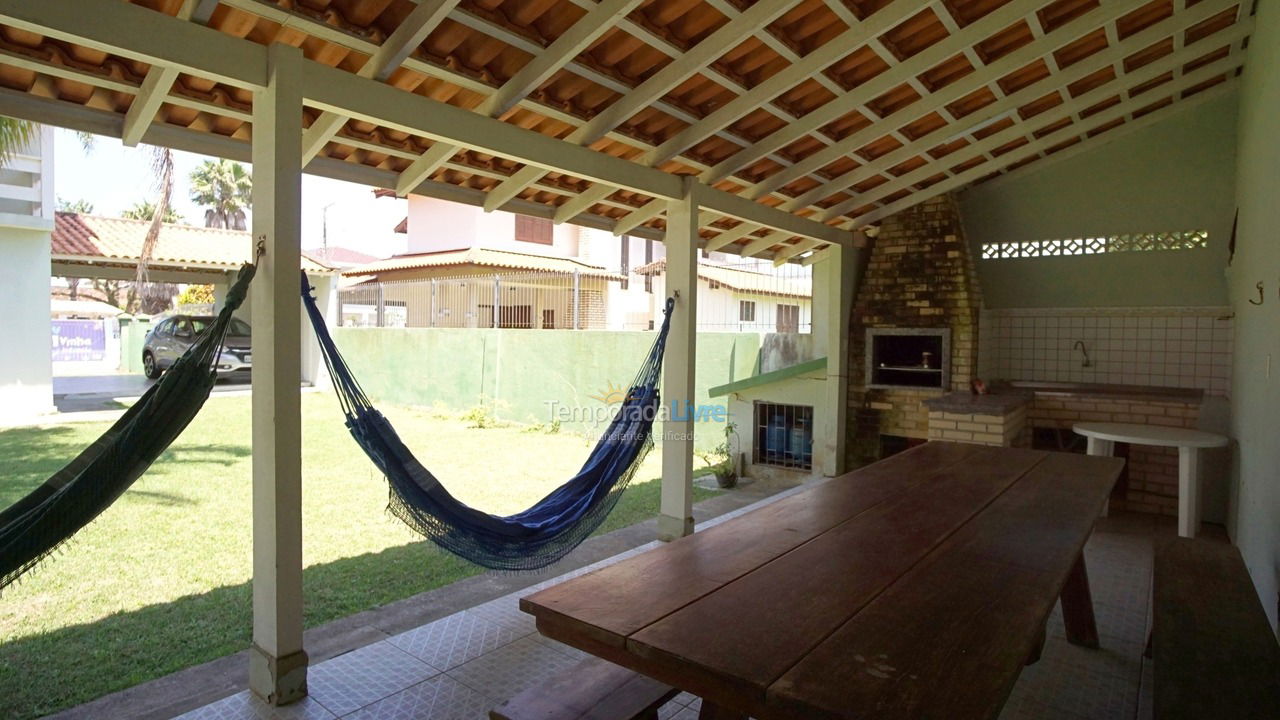 Casa para aluguel de temporada em Florianopolis (Praia dos Ingleses)