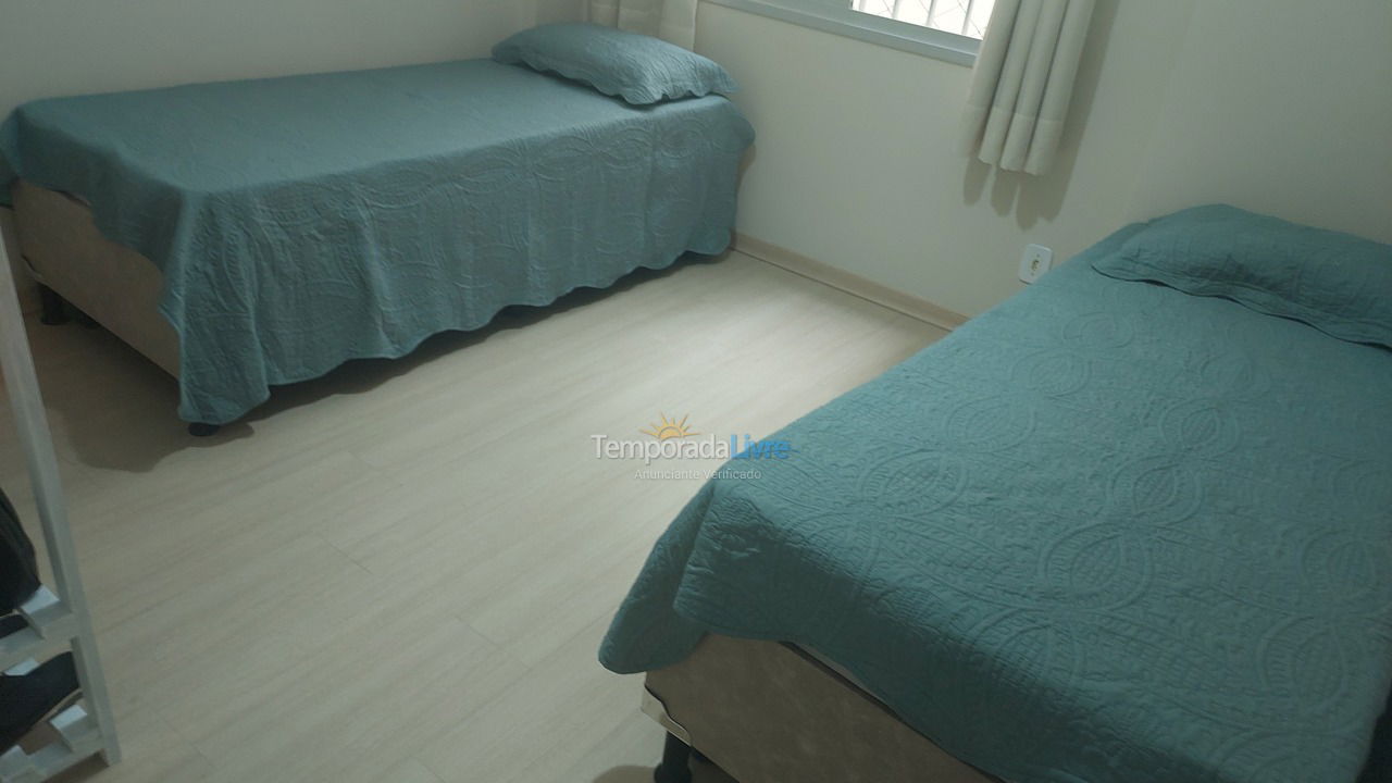 Apartamento para aluguel de temporada em Guarapari (Centro)