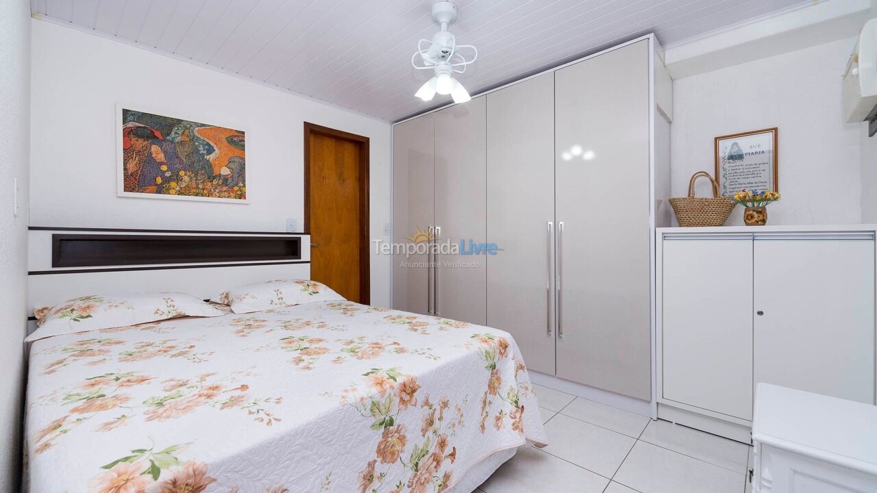 House for vacation rental in Bombinhas (Praia de Bombas)