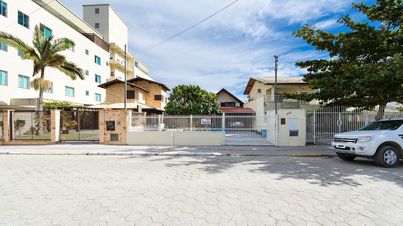 Casa para alquiler de vacaciones em Bombinhas (Praia de Bombas)